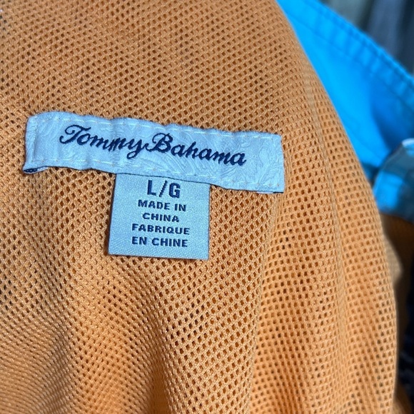 Tommy Bahama Swim Shorts with lining. LG - Picture 7 of 7